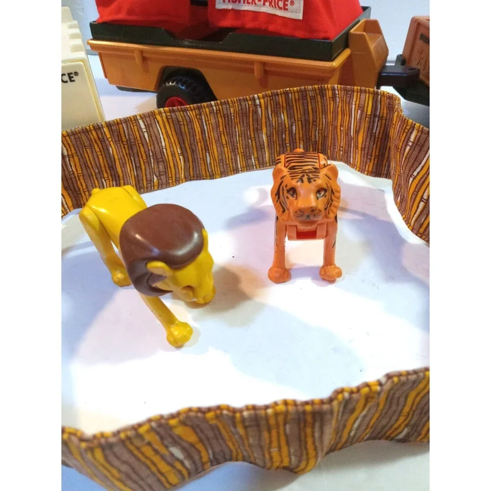 Fisher Price Adventure People  Safari Lot 304 Animals Jeep Tent Cage Figures